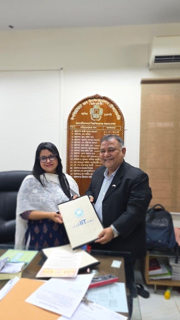 Institute of Information Technology, Jahangirnagar University Signs Memorandum of Agreement (MOA) with TechKnowGram Ltd. to Foster Innovation, Research, and Industry Collaboration